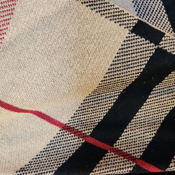 Sweater - Picture 2 of 3